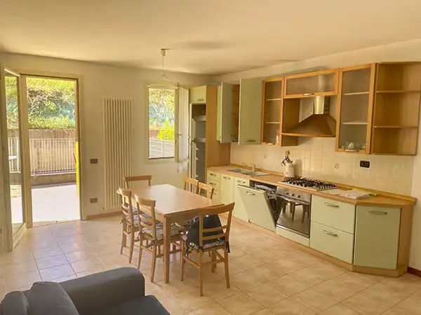 Appartamento piano terra con giardino e garage doppio – Agenzia immobiliare a Vicenza e provincia | Keyspace