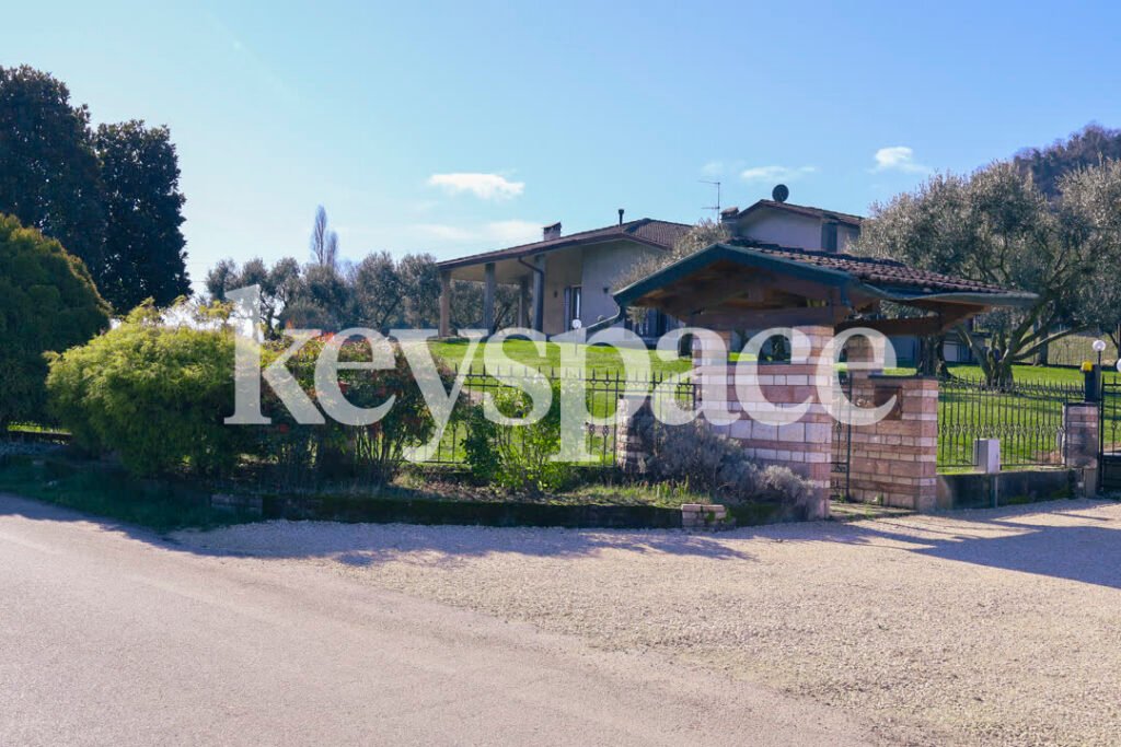 Casa Singola Villa Montecchio Maggiore (Zona Carbonara) – Agenzia immobiliare a Vicenza e provincia | Keyspace