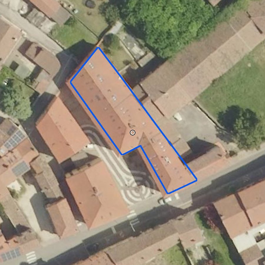Appartamento bicamere mansardato con ascensore e box doppio vista dall'alto: ortofoto con il confine della proprietà