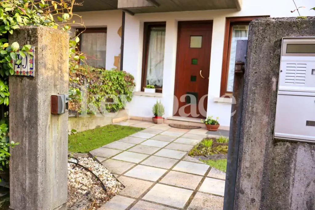 Villino con giardino privato, garage e 3 camere – Agenzia immobiliare a Vicenza e provincia | Keyspace
