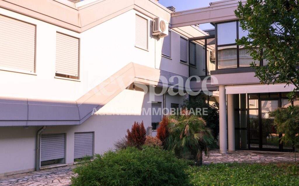 Villa con giardino a Montecchio Maggiore – foto 11