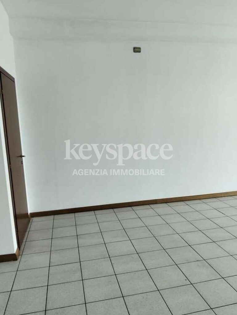 Negozio di 118 m² al piano primo in classe B – foto 11