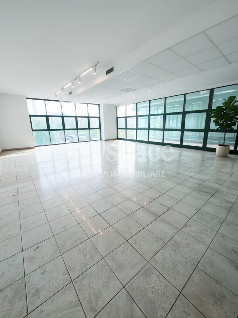 Negozio di 118 m² ad Alte Ceccato, a 50 m dal Lidl – Keyspace – Agenzia immobiliare a Vicenza e provincia Negozio di 118 m² al piano primo in classe B – foto 3