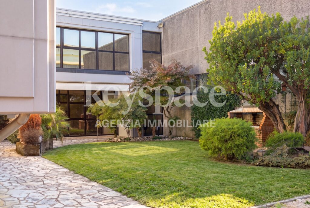 Villa con giardino, taverna e spazioso laboratorio – Montecchio Maggiore – foto 33
